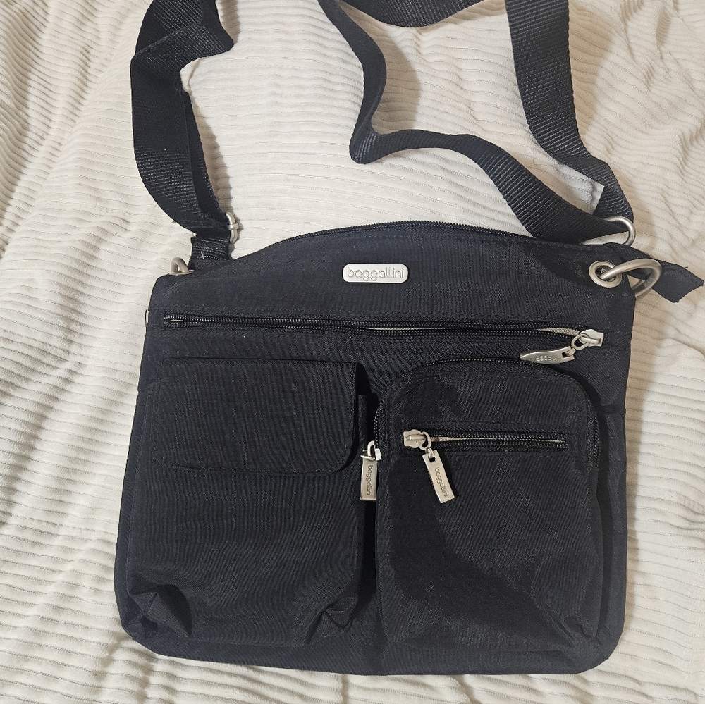 Baggalini Purse